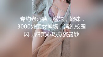 精彩的换妻游戏，激情4P带别人一起干自己的老婆，丝袜高跟露脸口交两个大鸡巴，上下其手揉奶玩逼各种抽插