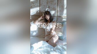 给小骚货女友拍完写真，就自己脱干净坐骑一顿猛操