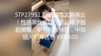  隔壁的小娘子真骚，淫水多多发情期，衣服都没脱光就草上了