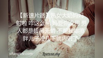  皮肤黝黑的漂亮女友，露脸出镜骑乘大肉棒，全程都是女友在动，舒服内射！