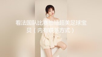 圆润大白美乳新人妹子独自在家寂寞黄瓜自慰，揉捏奶子特写掰穴，拿出黄瓜插入进进出出，很爽高潮流出白浆来